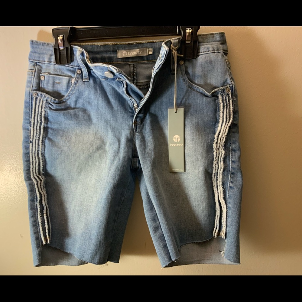 NWT TRACTR DENIM BERMUDA SHORTS